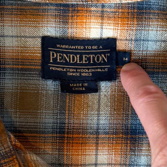 Pendleton Wyatt Western Shirt Plaid Pearl Snaps Mens Size Medium - Picture 6 of 9
